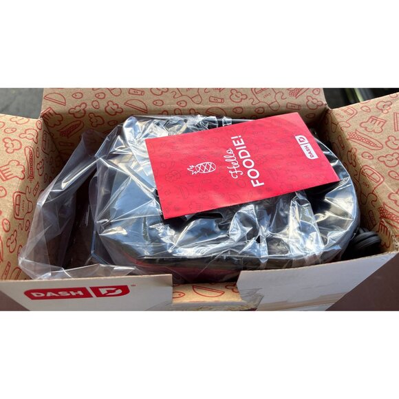 Dash Fresh Popcorn Maker - Picture 3 of 3